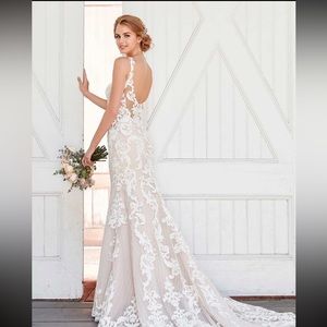 Martina Liana ‘931’ Wedding Dress